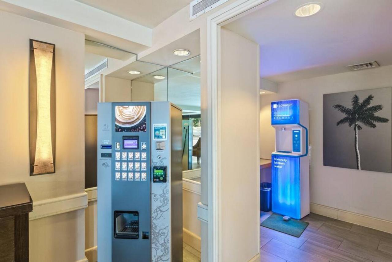 Incredible Location Free Parking In Waikiki Villa Honolulu Exterior photo